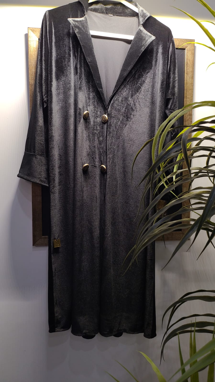 Short style cap in Velvet